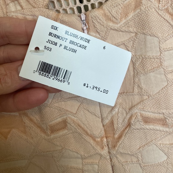 INTERMIX brand new gorgeous dress. - Picture 7 of 9